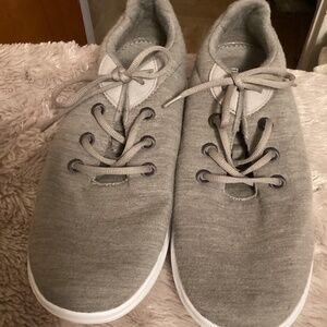 MERINOS MADE WITH AUSTRALIAN MERINO WOOL M SZ 11